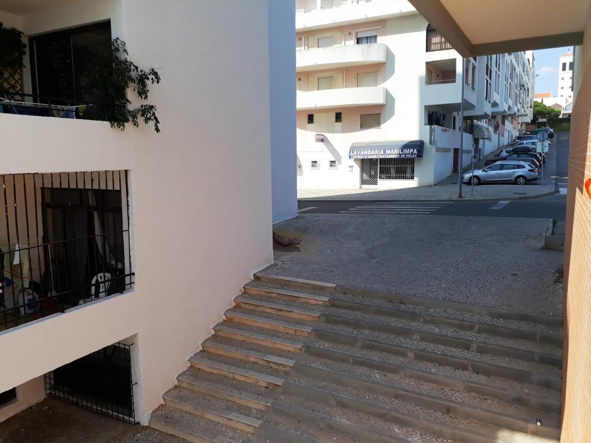 T2 Tahiti - Terraco, Familiar, Garagem, Wifi Appartement Quarteira Buitenkant foto