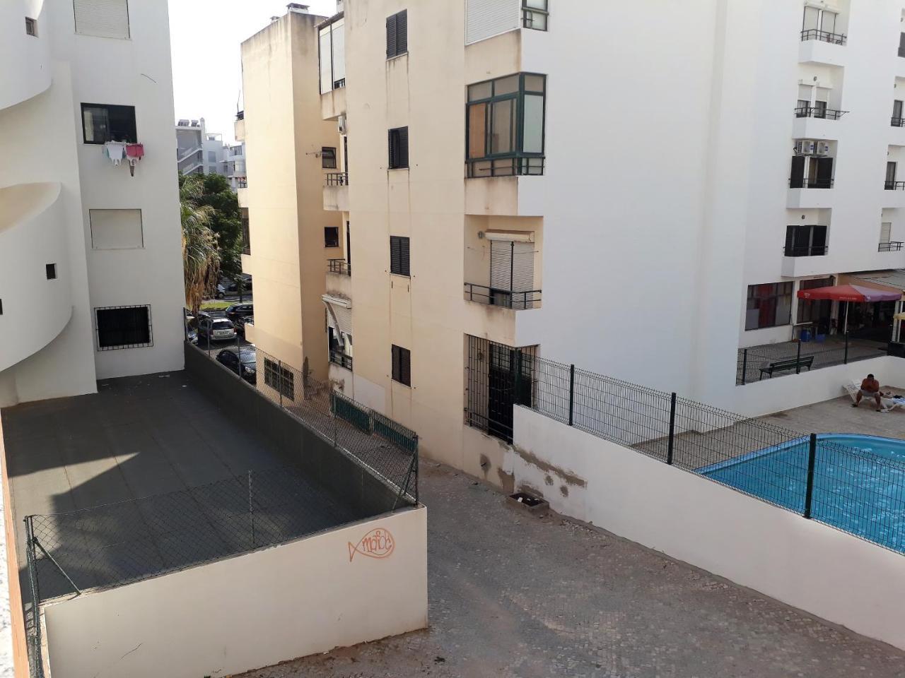 T2 Tahiti - Terraco, Familiar, Garagem, Wifi Appartement Quarteira Buitenkant foto