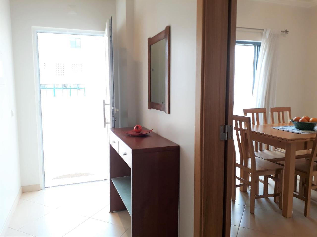 T2 Tahiti - Terraco, Familiar, Garagem, Wifi Appartement Quarteira Buitenkant foto