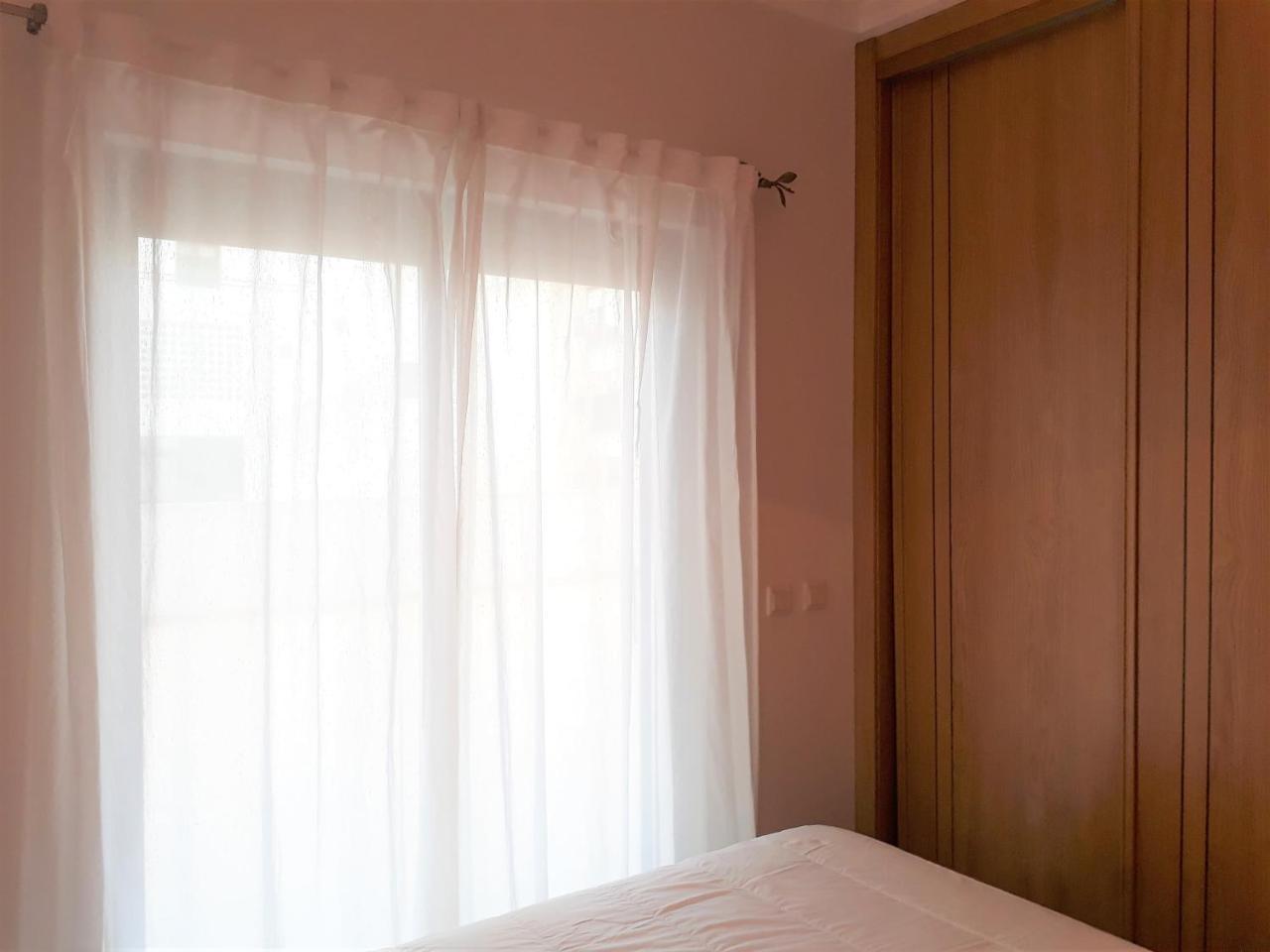 T2 Tahiti - Terraco, Familiar, Garagem, Wifi Appartement Quarteira Buitenkant foto