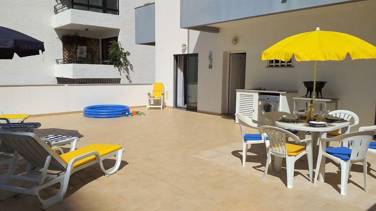 T2 Tahiti - Terraco, Familiar, Garagem, Wifi Appartement Quarteira Buitenkant foto